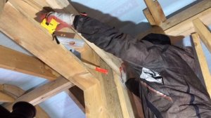 Усиление стропил,монтаж ветрового ригеля!