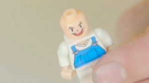 ЗАЧЕМ ДЕТИ ДЕЛАЮТ ЭТО С ЛЕГО?