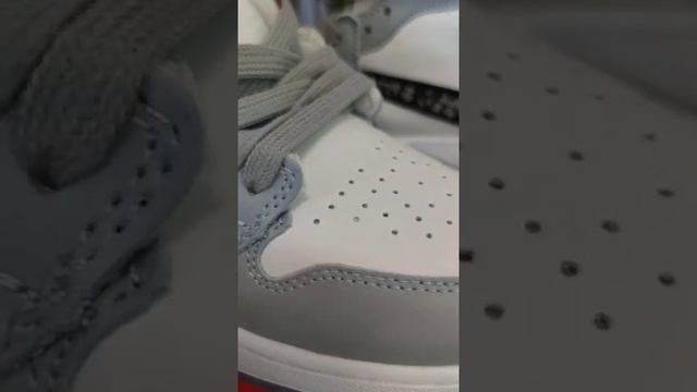 Кроссовки женские Nike Air Jordan х Dior кожаные серые высокие модные 00358