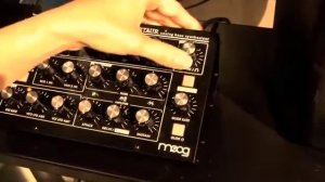 Аналоговый синтезатор Moog Minitaur