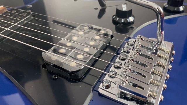 NOVO PACK guitarra IBANEZ + saco + amp + tuner + correia + cabo + palheta + acessórios | EGITANA.pt смотреть онлайн