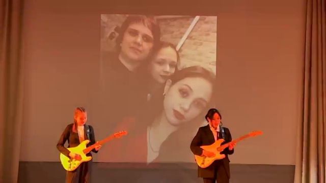 Леди Лэй - Болотова Екатерина, Харченко Анастасия.mp4 смотреть онлайн