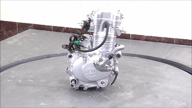 Двигатель для трицикла, 250 куб.см., жидкостное охлаждение