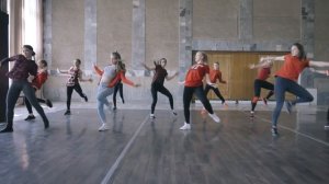 #BEONEDANCE - REGGAETON - DADDY YANKEE - Calentón - MEDIUM GROUP