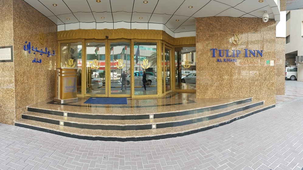 Обзор Отель Tulip Inn Al Khan