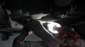 Нарезаем резьбу для сливной пробки картера