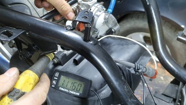 Попытка настроить зажигание и карбюратор на скутере Yamaha Jog смотреть онлайн