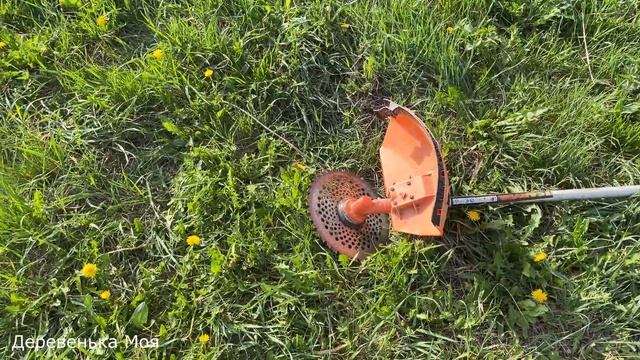 Запускаю первый раз в этом году бензотриммер. Какие ножи для чего больше подходят смотреть онлайн