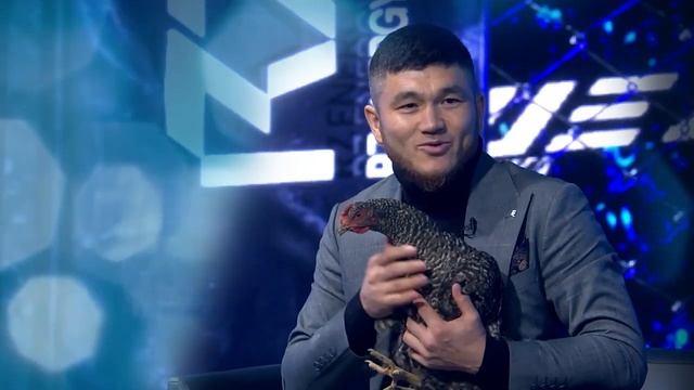 Камиль каратэ и курица