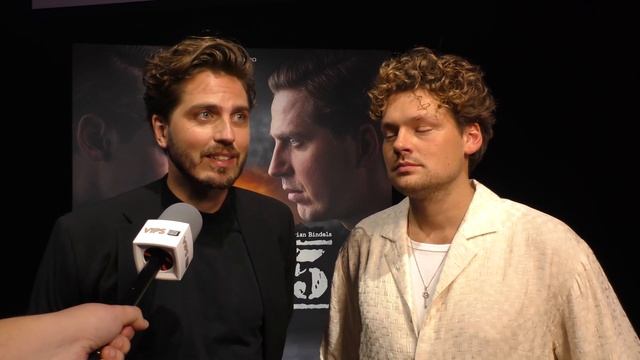 40-45 komt naar Nederland смотреть онлайн