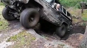 K5 Blazer 6.2 diesel rock crawling