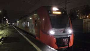 "Сдвоённая!"Электропоезда "Ласточка" ЭС2Г - 026/027 отправляются с пл.Удельная