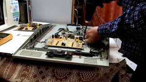 Телевизор SAMSUNG LE20S52BP с мусорки востановил.