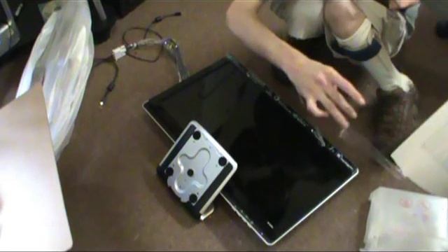 Unboxing of my new HP 2310m Full HD 23" monitor смотреть онлайн