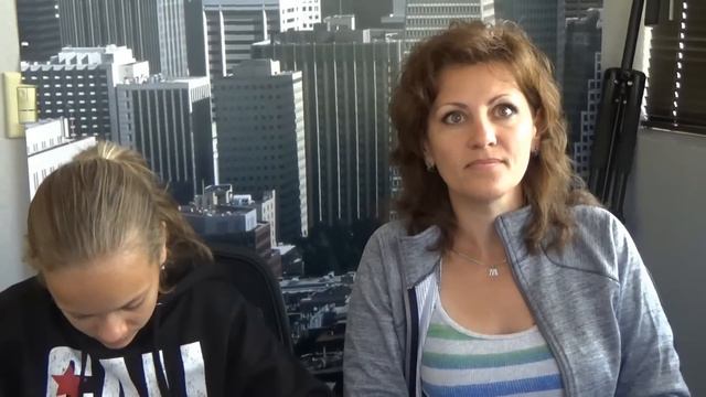 США 2757: Блогер из Сакраменто Мила Бойко - вручаем гринкарты всему семейству