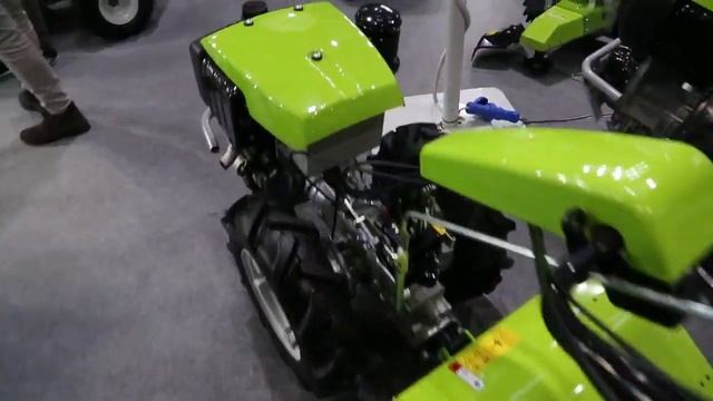 Мотоблоки на выставке в Италии - таких красавцев в Украине не увидишь смотреть онлайн