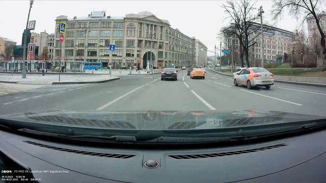 ШИКАРНОЕ ОБНОВЛЕНИЕ ТОПОВОГО КОМБО-УСТРОЙСТВА от iBOX смотреть онлайн