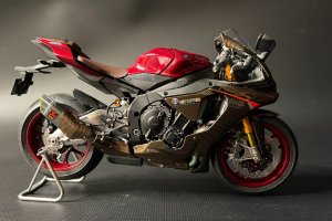 YAMAHA YZF R1M (TAMIYA 1:12)