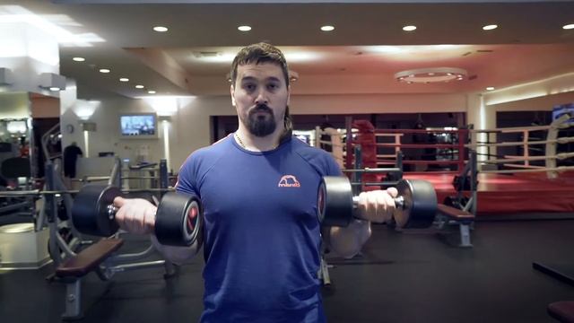 5.2 | Сгибания рук с гантелями (подъем гантелей) на бицепс стоя: техника и целевые мышцы | CAST-IRO