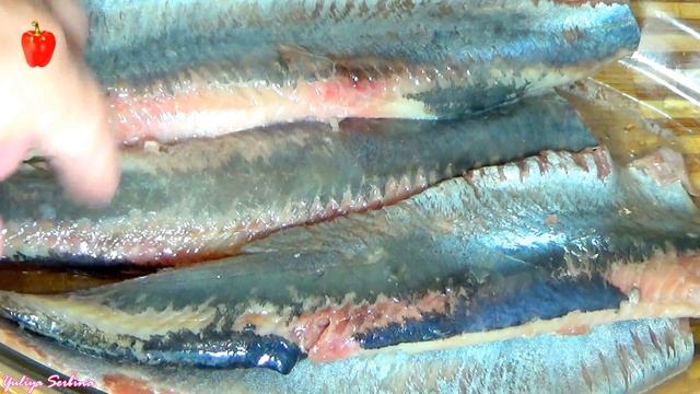 ?ДОМАШНЯЯ СЕЛЕДКА ПРЯНАЯ В РАССОЛЕ И МАСЛЕ ?РЕЦЕПТ ЗАСОЛКИ СЕЛЕДКИ В БАНКЕ в ДОМАШНИХ УСЛОВИЯХ?