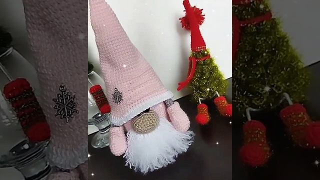 МК бесплатно. гном амигуруми с подарком. ёлочка крючком