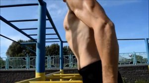 Как накачаться на турнике и брусьях (сжигаем жир и наращиваем мышцы)