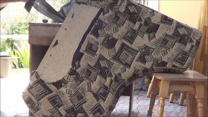 снятие обивки с дивана.wmv