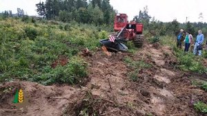 Испытания Плуга Лесного ПКЛ 70Д (П) 04 с подрезными ножами на тракторе ТДТ-55