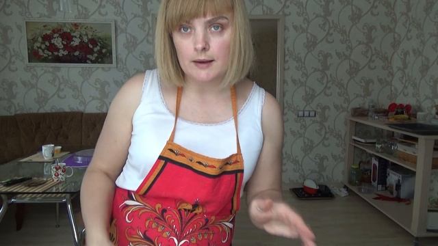 Первый снег, Варя не хочет ходить в сад. Мама готовит, сломалась духовка... смотреть онлайн