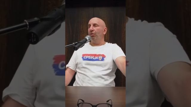 Как мужчина ухаживает за женщиной? #женщина #сатьядас #мужчина #отношения #психология #брак