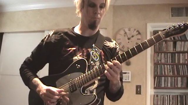John 5 at home with his new Squier® model | Fender смотреть онлайн