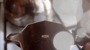 Эспрессо в гейзерной кофеварке