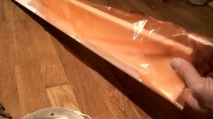 Как закрепить пленку на потолок для покраски стен краскопультом