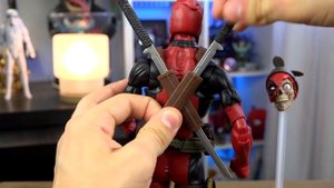 ОГРОМНЫЙ ДЭДПУЛ от Marvel Legends!