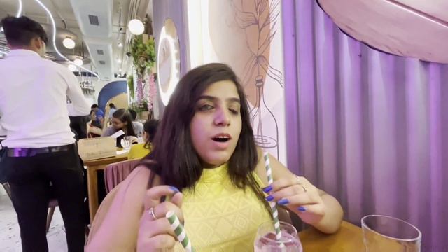 Bella Rosa Cafe Hudson Lane | Beautiful Cafe Ambience | Hudson Lane Best Cafe | Instagrammable Cafe