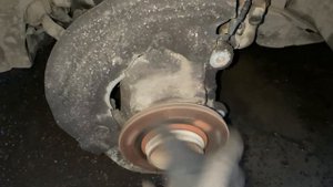 Хруст передней левой ступицы bmw 120i e87