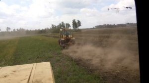 ДТ 75 НА КОЛЕСАХ.Работа в поле.