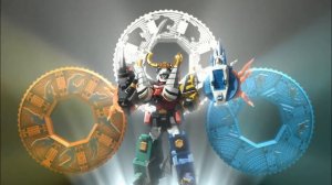 Battlewing Megazord Debut Fight (Power Rangers Samurai) | Power Rangers Official