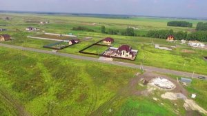 Коттеджный поселок "Альпийская долина" с высоты птичьего полета, июль 2017