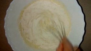 Воздушные кексы на кислом молоке.