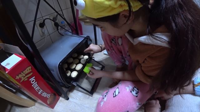 Корейские подростки готовят печенье/KOREA VLOG