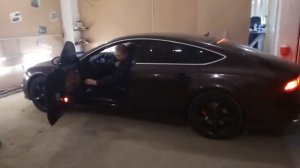 Ауди А7 валит