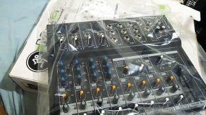 MACKIE MIX12FX - Unboxing