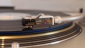 Chris Rea - On The Beach (1986 HQ Vinyl Rip) - Technics 1200G  Audio Technica AT33PTGII.mp4