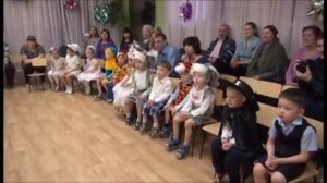 Новый год в детском саду  Вручение  подарков  детям от ДЕДА МОРОЗА