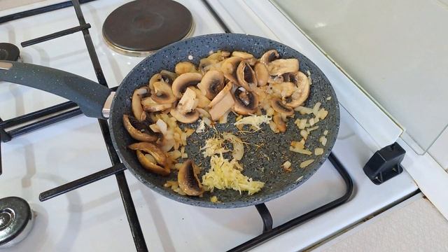 Картофельная запеканка с грибами