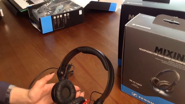 Наушники Sennheiser HD 25, HD 25 PLUS, HD 25 LIGHT смотреть онлайн