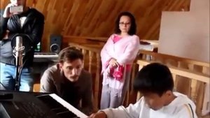 Слепой мальчик Лудуб  Очиров из Забалькалья поет до слез Слушает Павел Воля