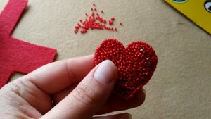 Вышиваю сердечко из бисера