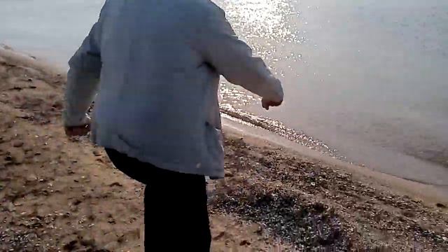 На море